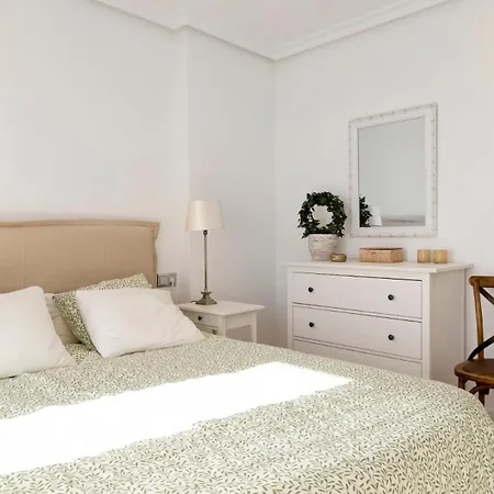 Bright 3 Bedroom Townhouse With Stunning Views * Estepona
