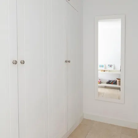 Bright 3 Bedroom Townhouse With Stunning Views