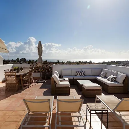 Bright 3 Bedroom Townhouse With Stunning Views Apartment