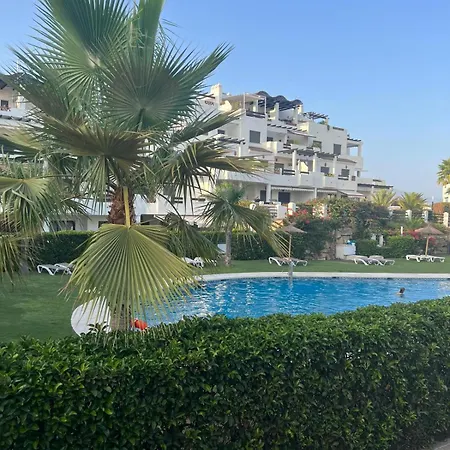 Bright 3 Bedroom Townhouse With Stunning Views Apartment