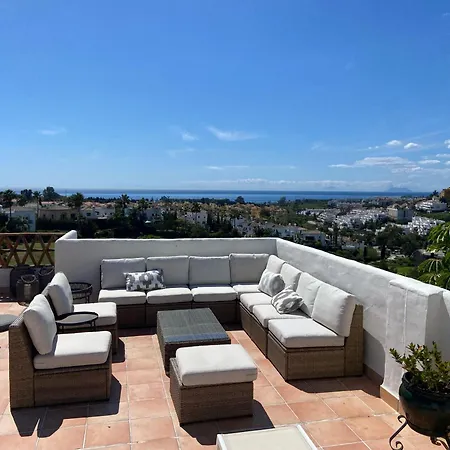 Apartment Bright 3 Bedroom Townhouse With Stunning Views Estepona