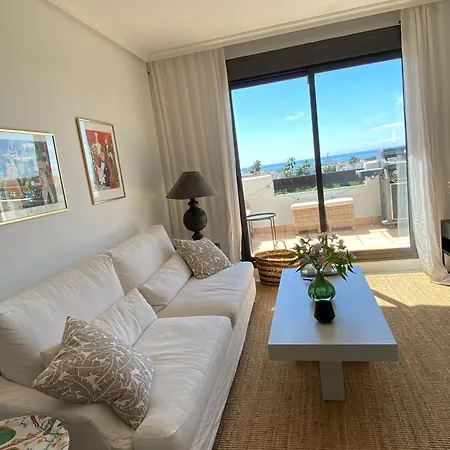 Bright 3 Bedroom Townhouse With Stunning Views Estepona